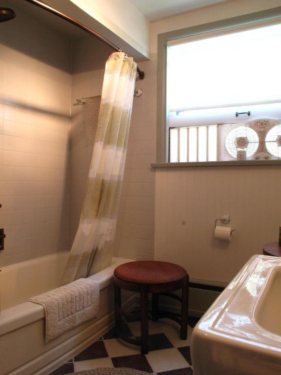 Omstead'S On Erie B&B Wheatley Chambre photo