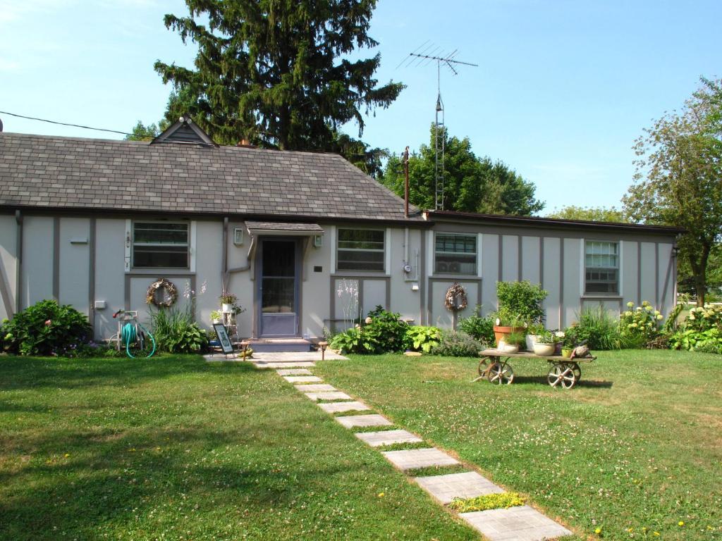 Omstead'S On Erie B&B Wheatley Extérieur photo